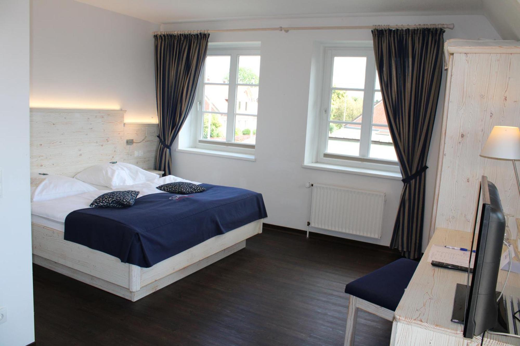 Hotel Altes Land Jork Exterior photo